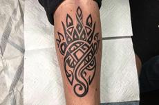 Hand Tribal Tattoo